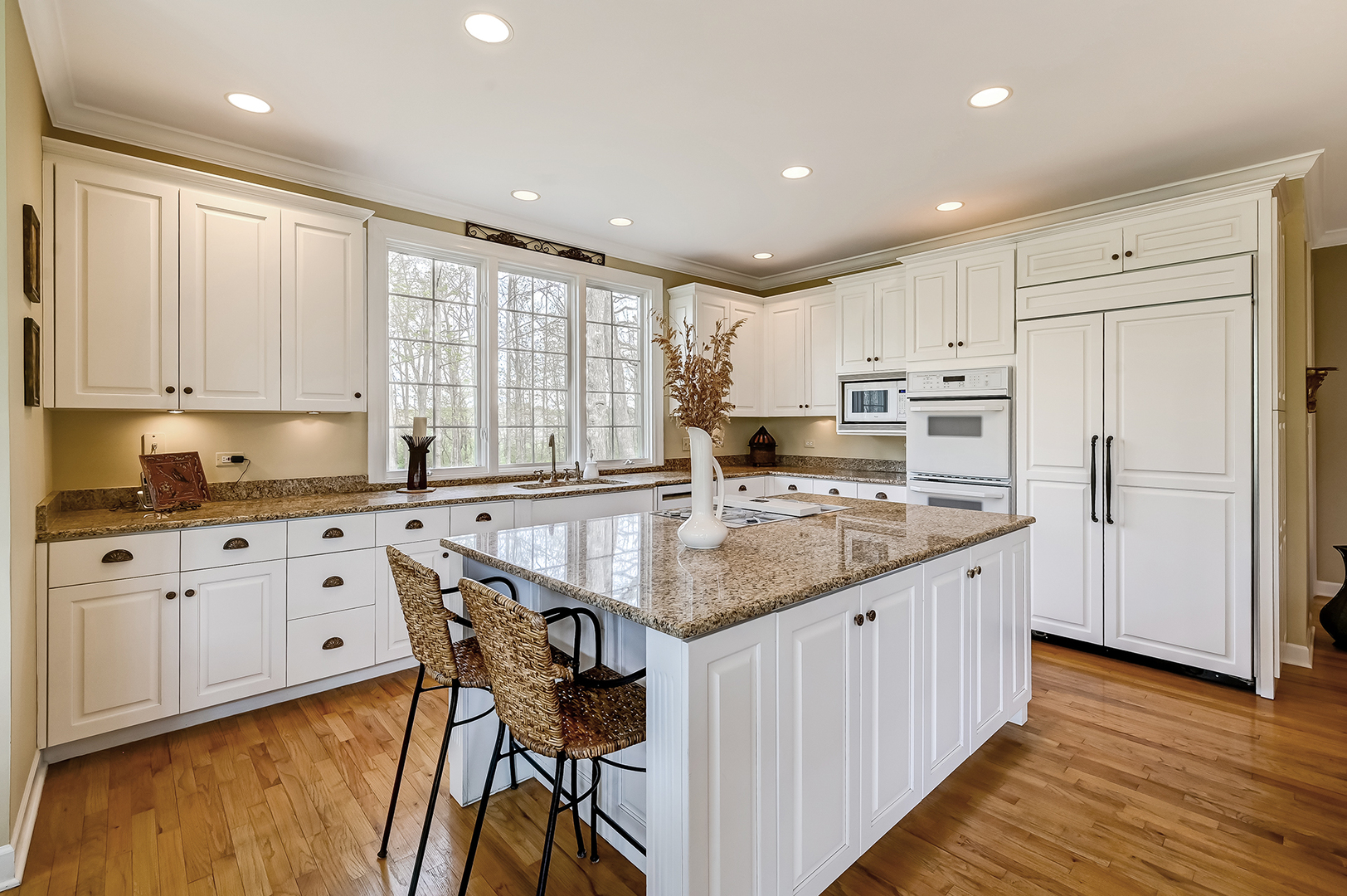 812 Stratford Court