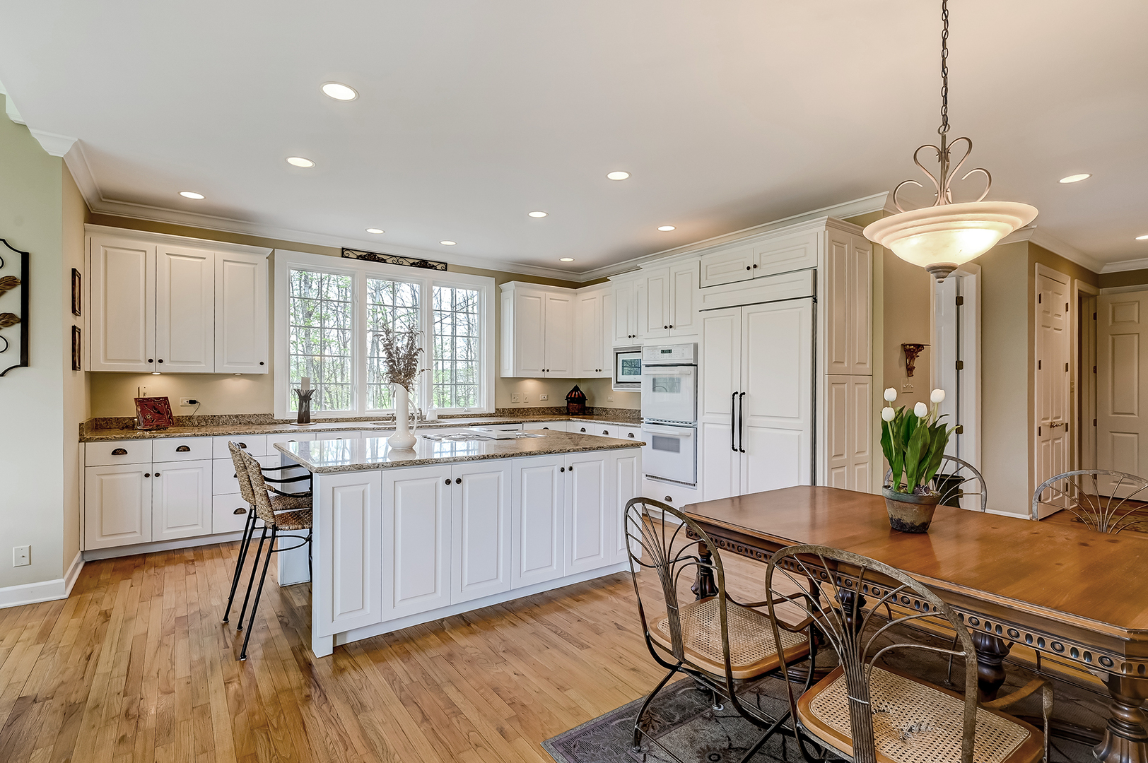 812 Stratford Court