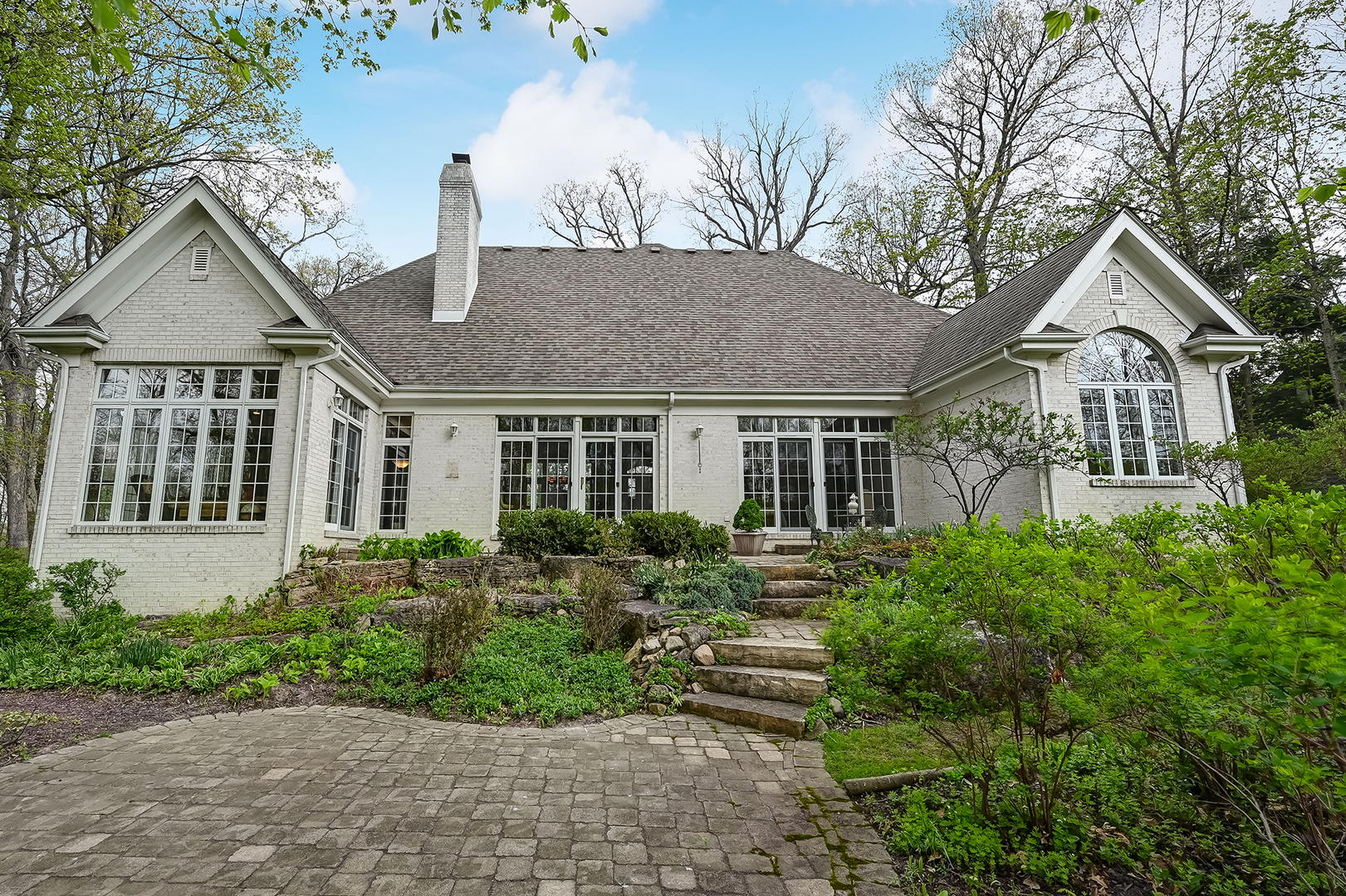 812 Stratford Court