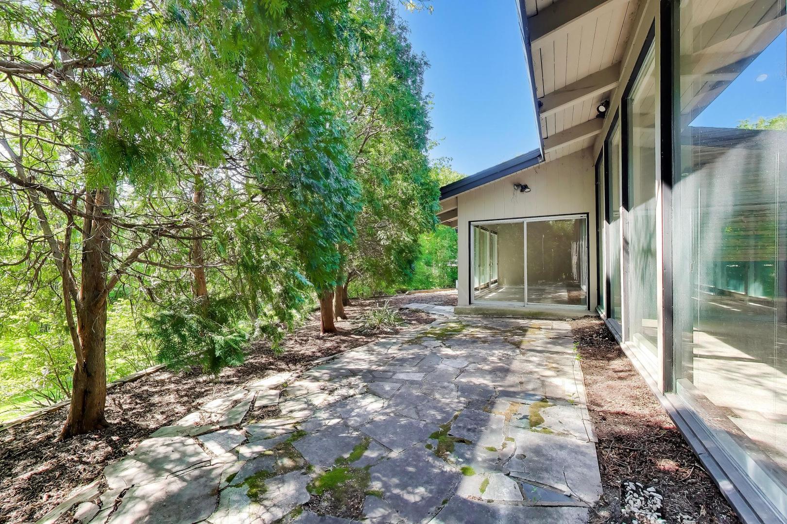 708 WOODLAND Avenue