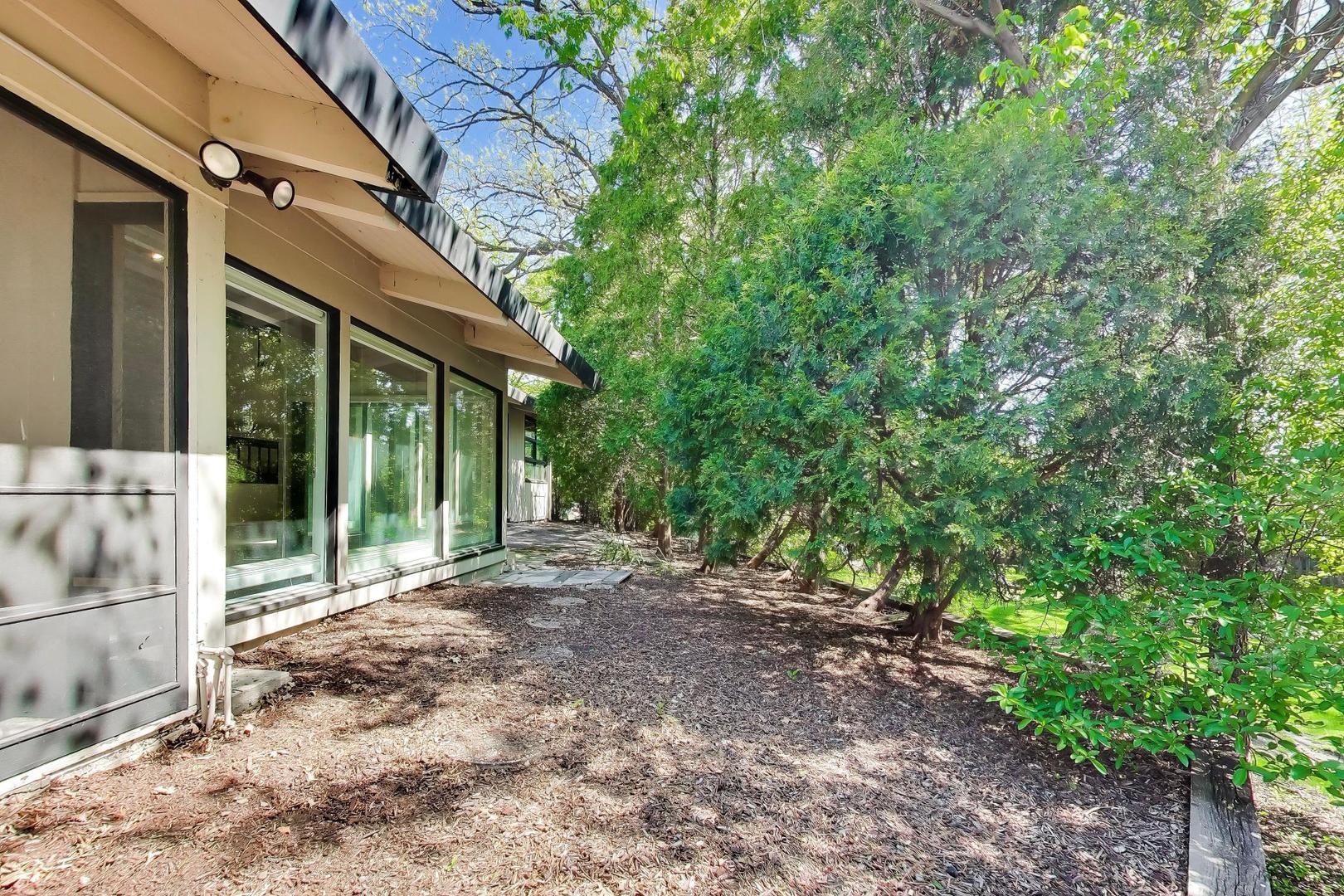 708 WOODLAND Avenue