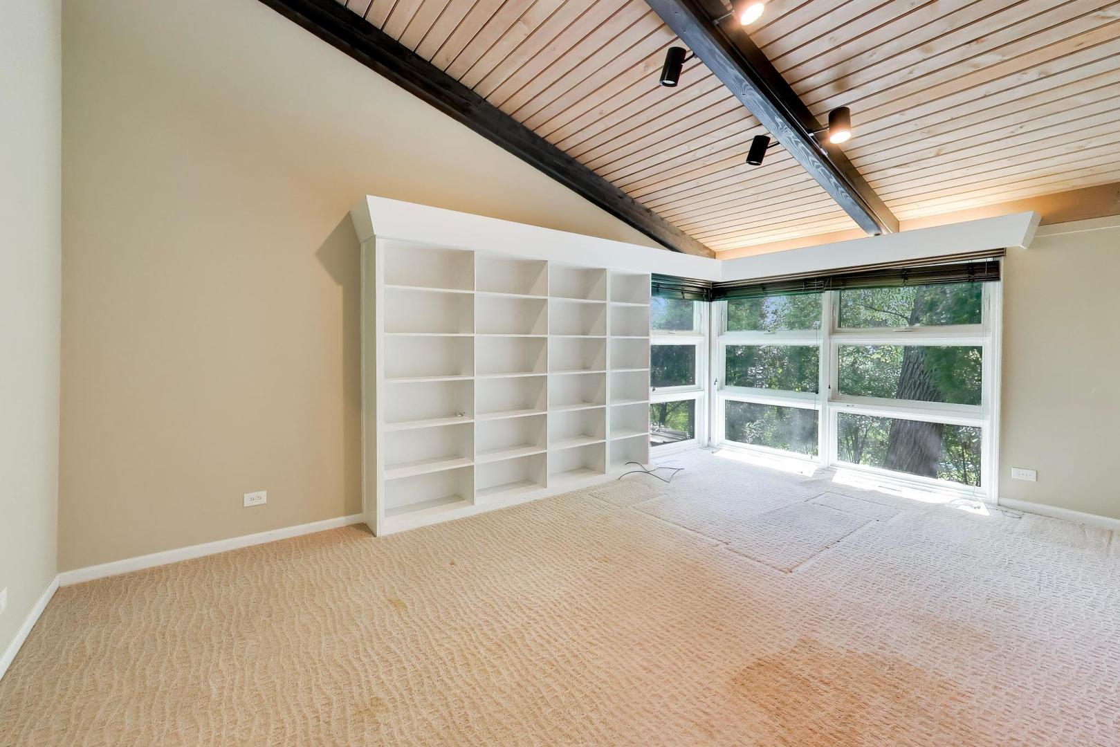 708 WOODLAND Avenue