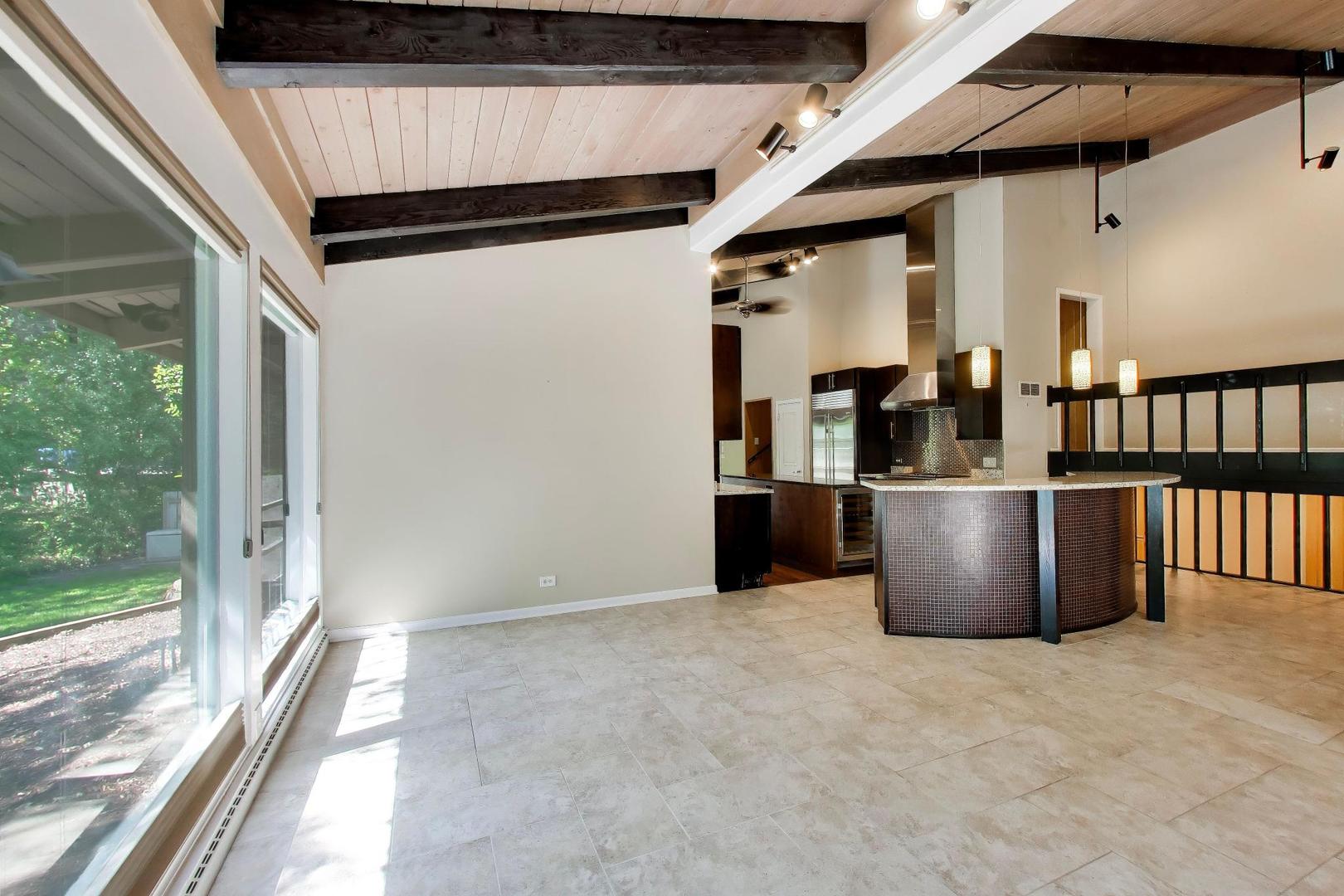 708 WOODLAND Avenue