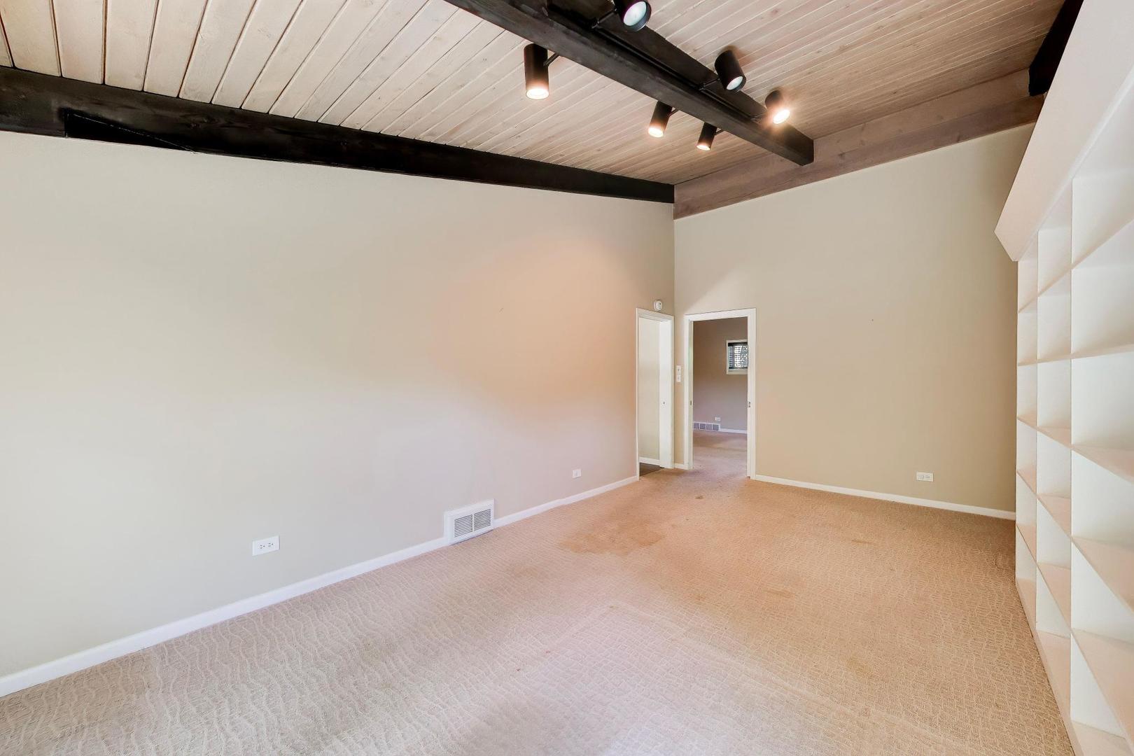 708 WOODLAND Avenue