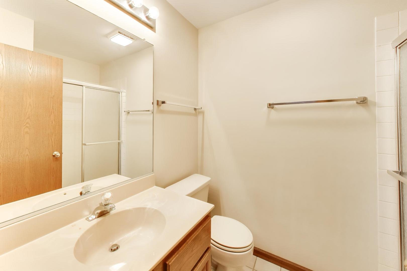 21040 W Hazelnut Lane
