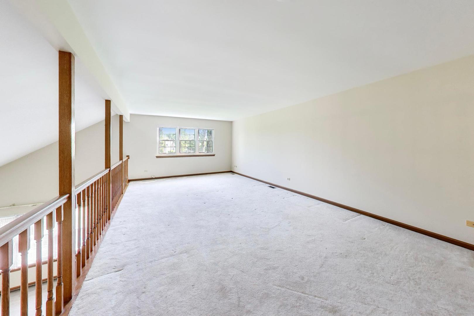 21040 W Hazelnut Lane