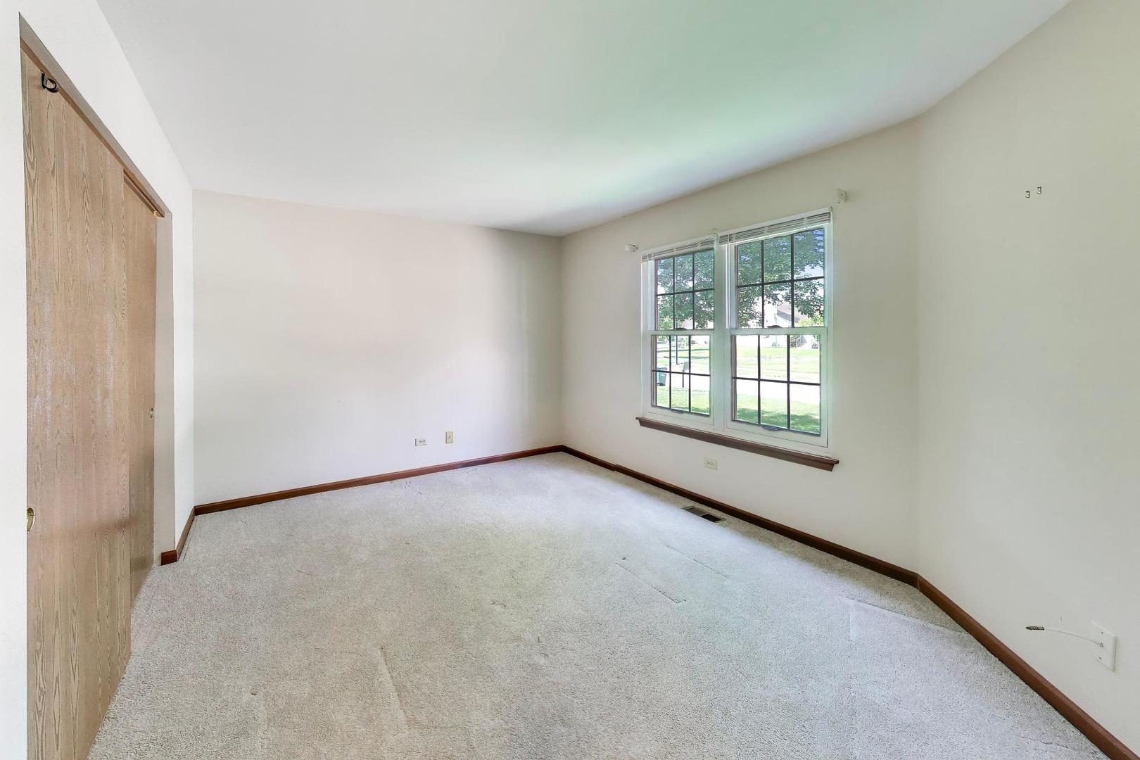 21040 W Hazelnut Lane