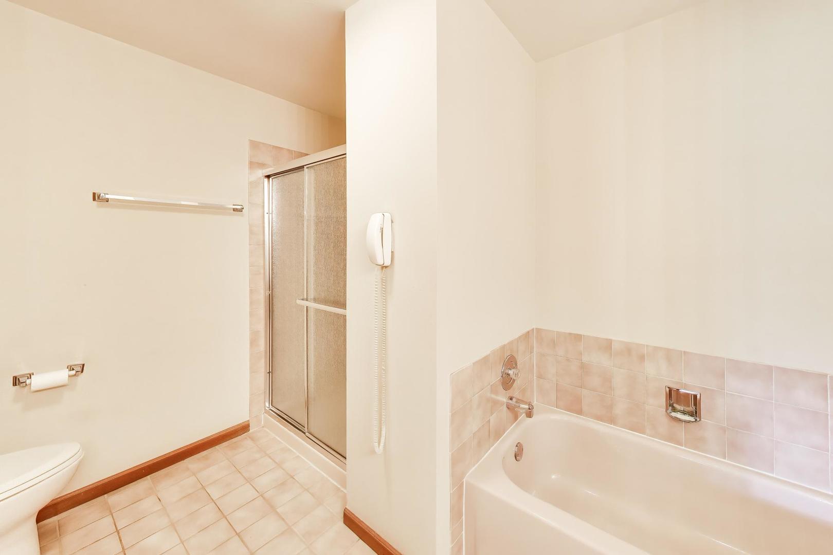 21040 W Hazelnut Lane