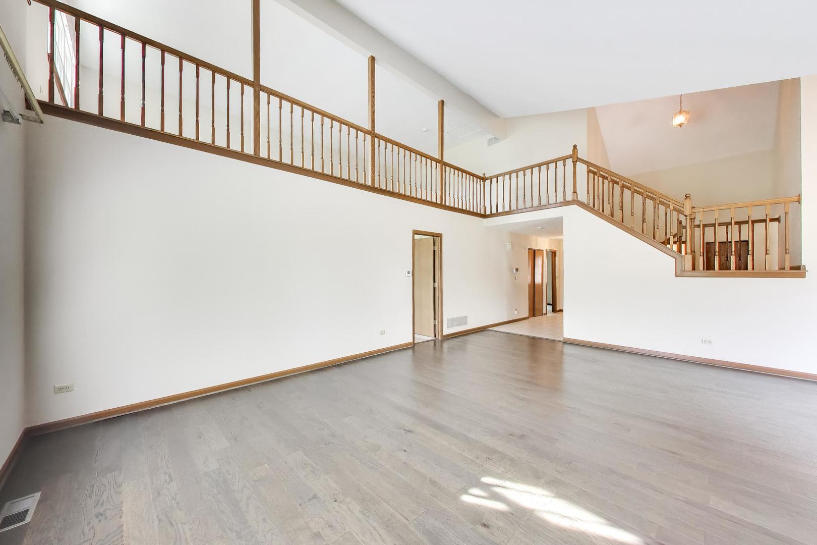 21040 W Hazelnut Lane