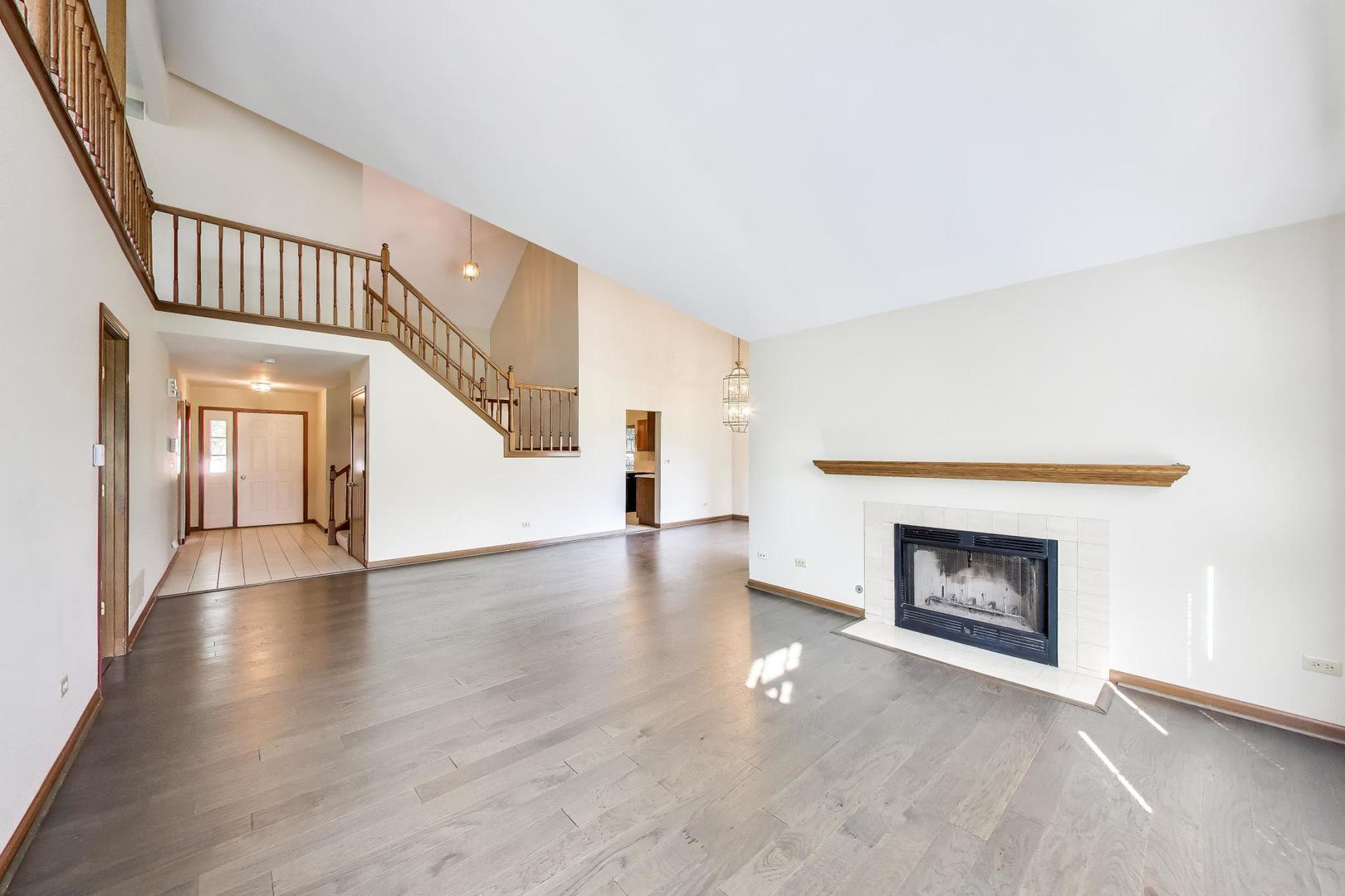21040 W Hazelnut Lane