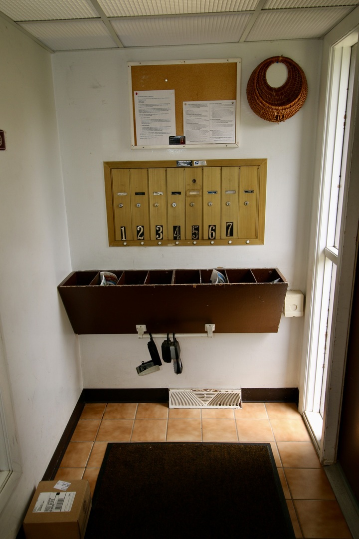 3012 Roberts Drive Unit: 5
