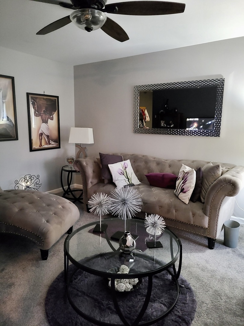 3012 Roberts Drive Unit: 5