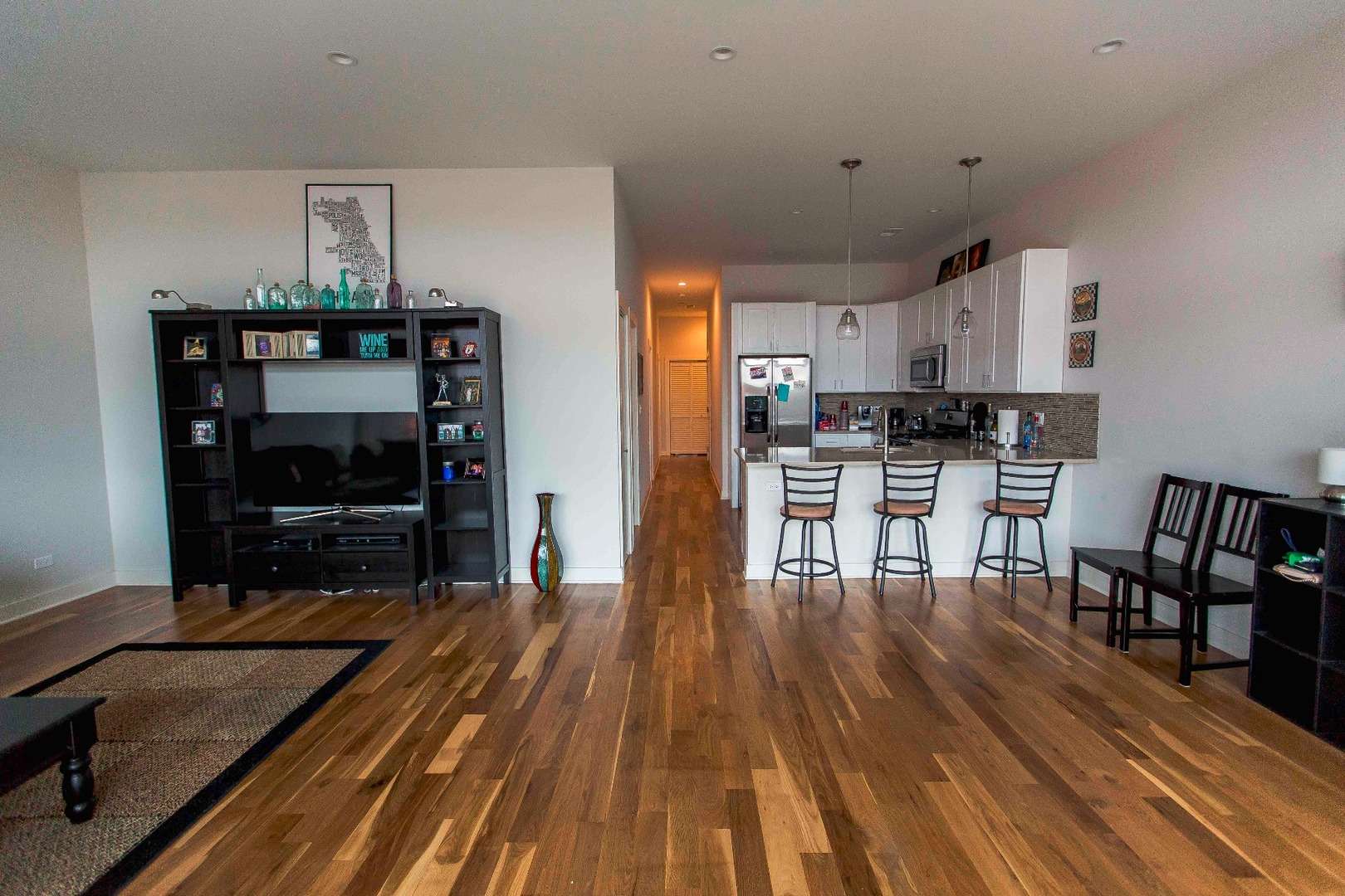 3651 N Southport Avenue Unit: 2