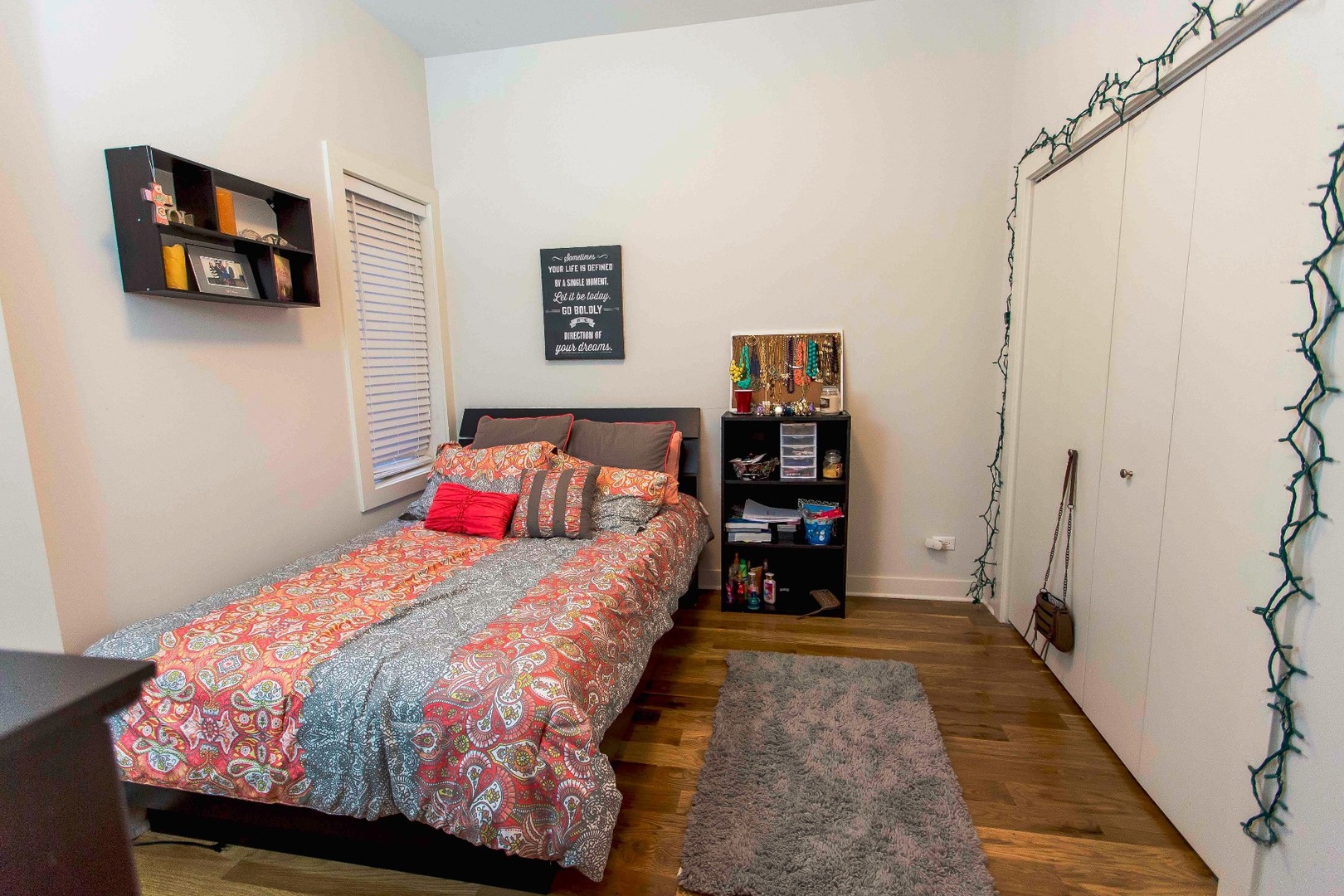 3651 N Southport Avenue Unit: 2