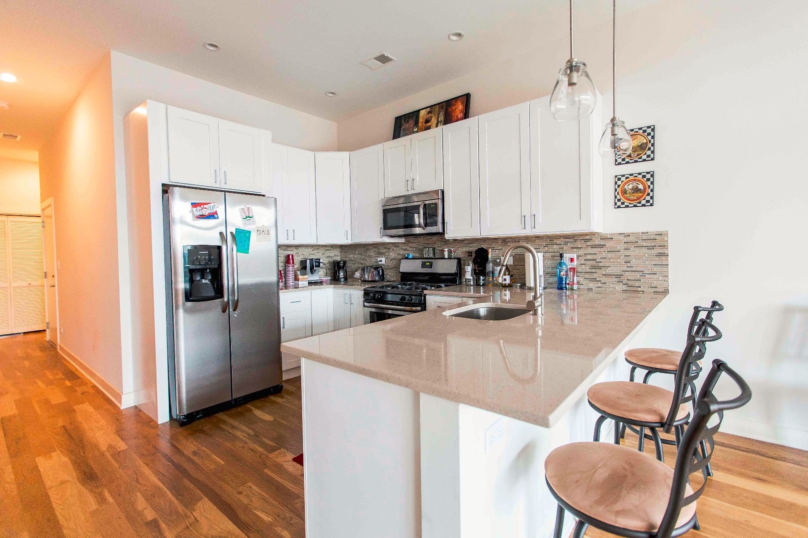 3651 N Southport Avenue Unit: 2