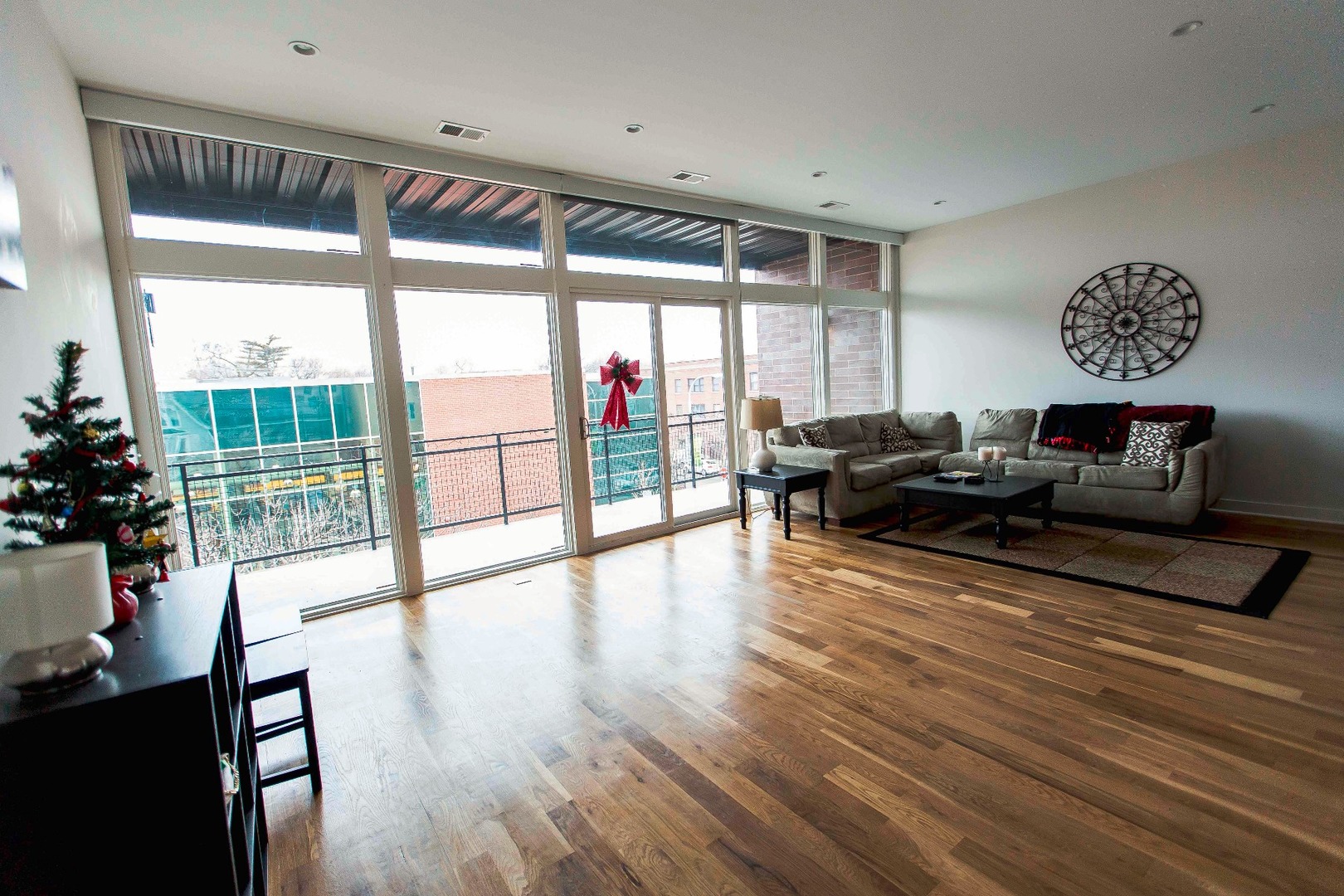 3651 N Southport Avenue Unit: 2