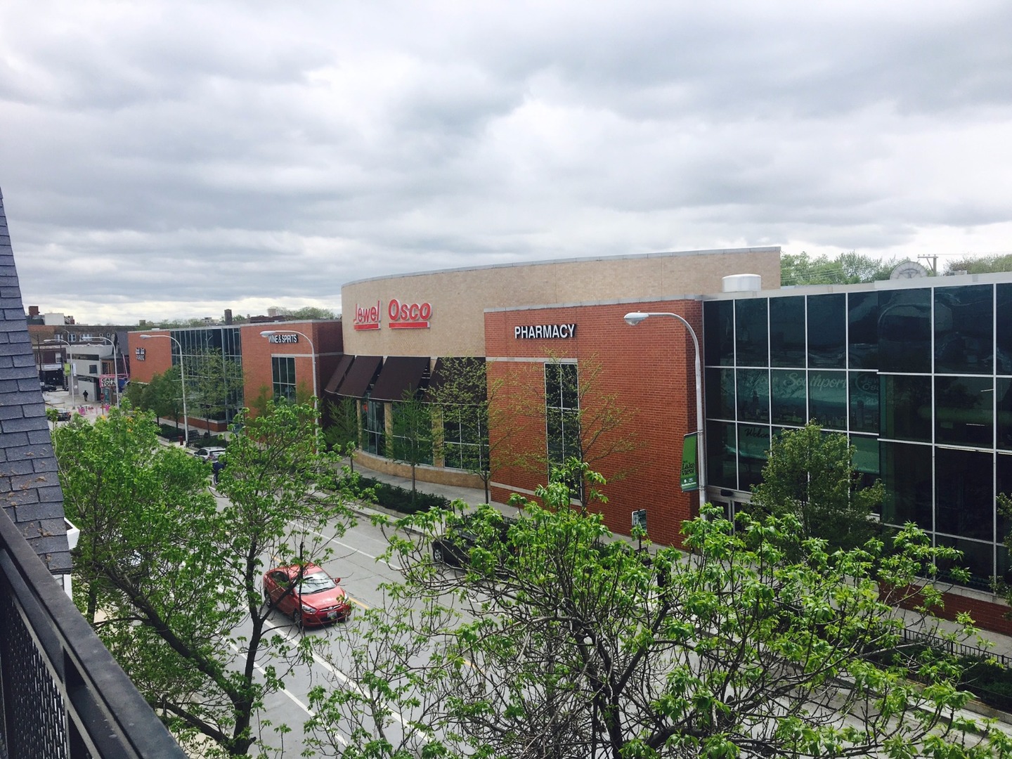 3651 N Southport Avenue Unit: 2