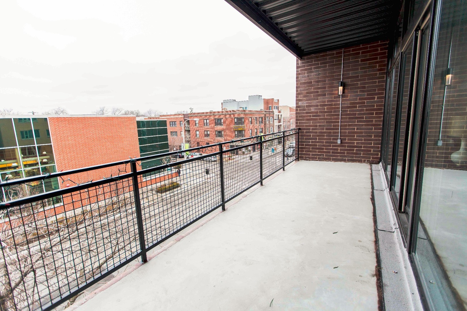 3651 N Southport Avenue Unit: 2
