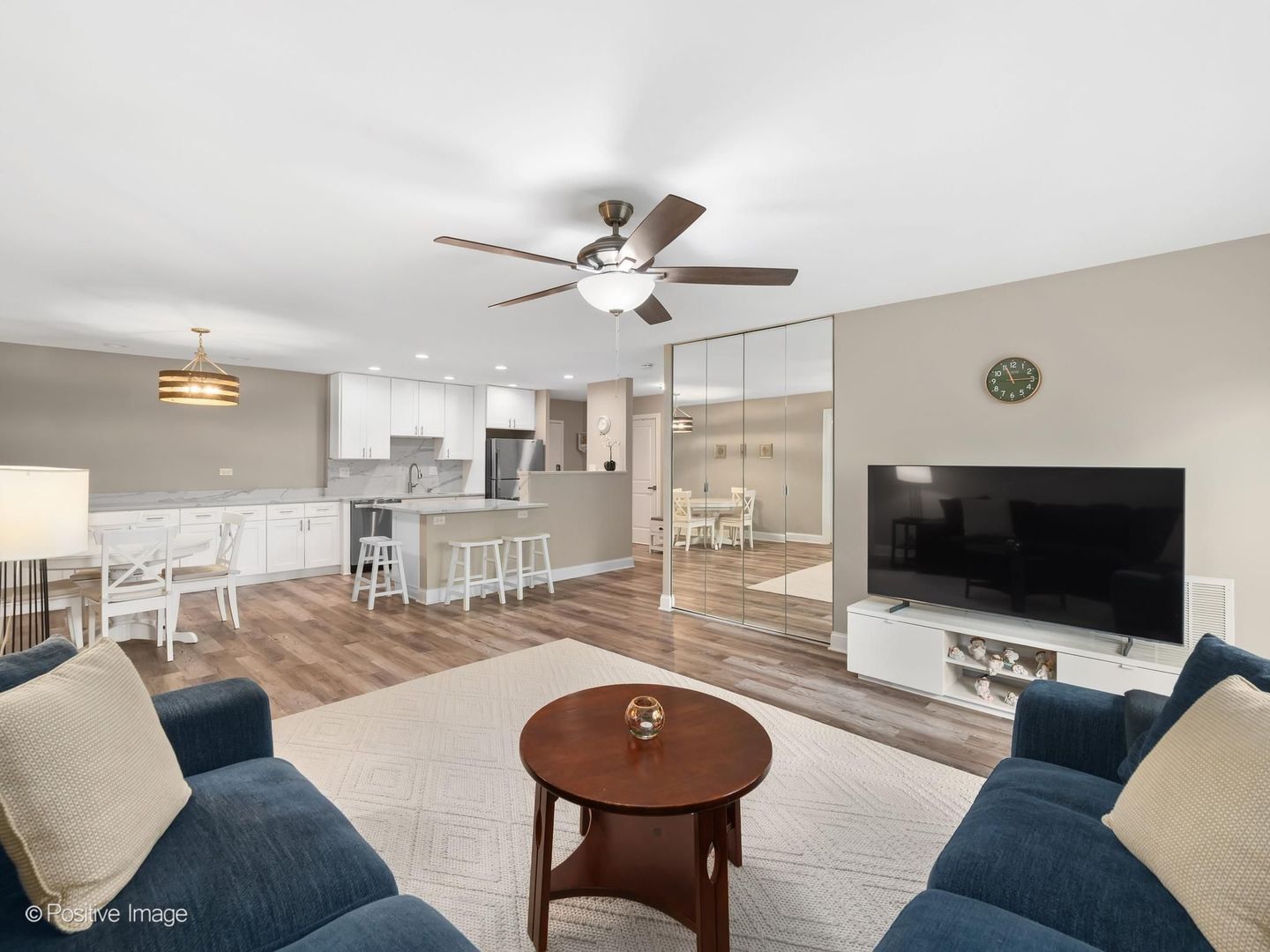 120 Lakeview Drive Unit: 417