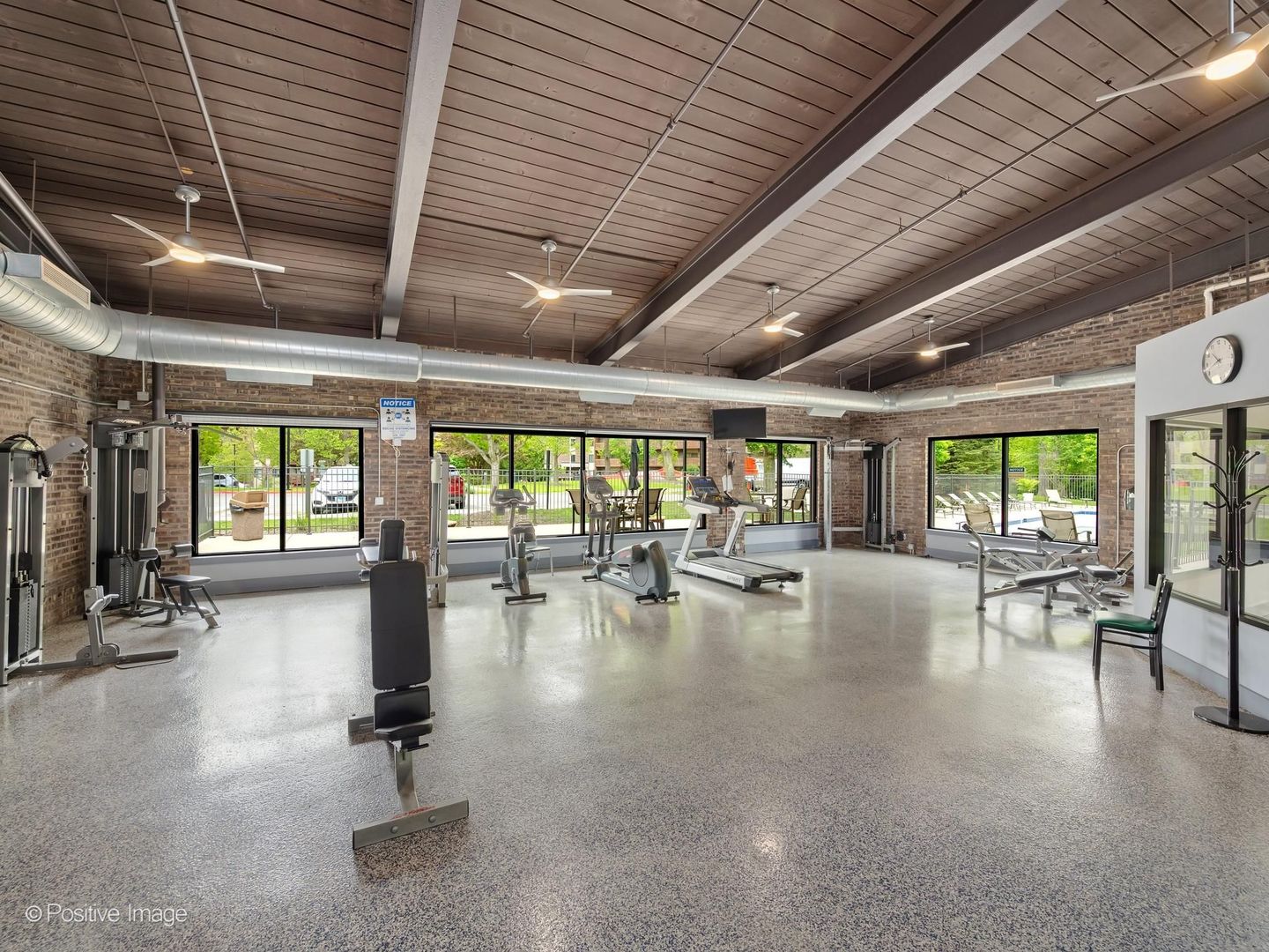 120 Lakeview Drive Unit: 417