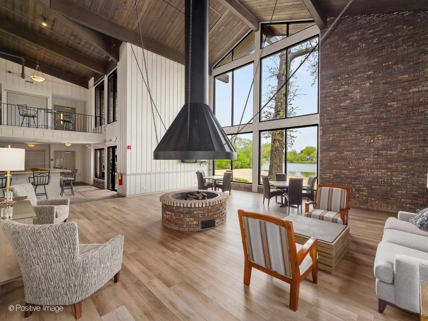 120 Lakeview Drive Unit: 417