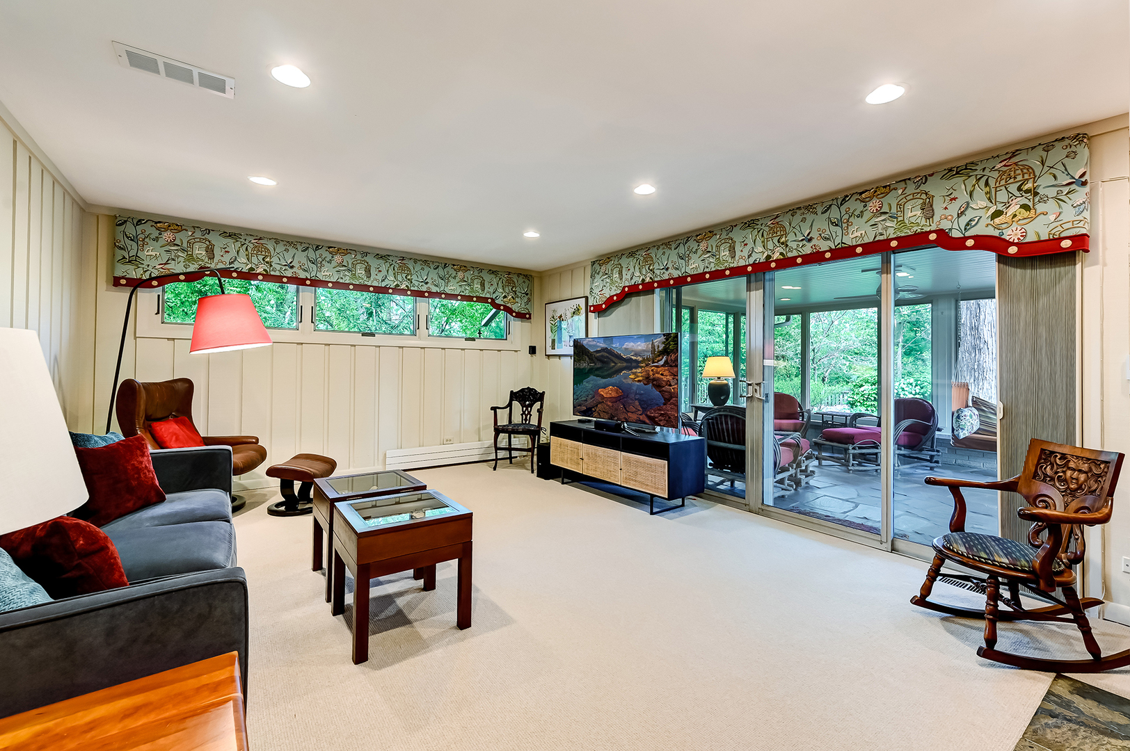 629 W Elm Street