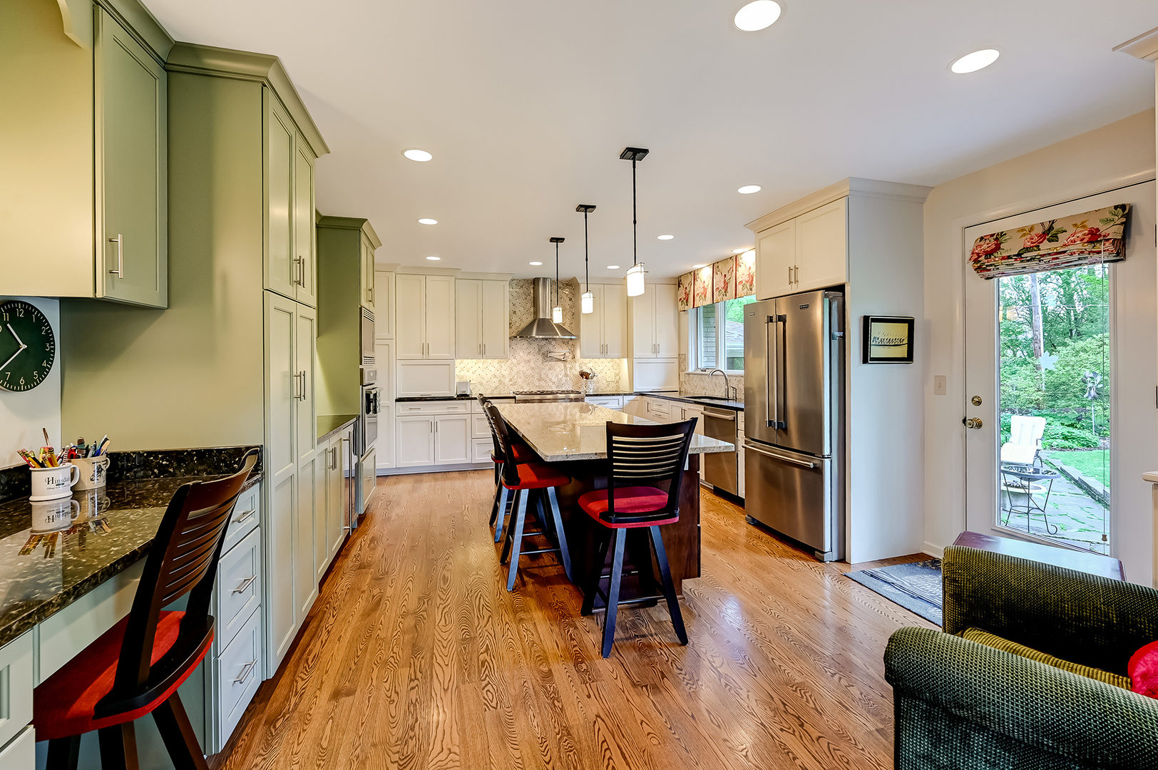 629 W Elm Street
