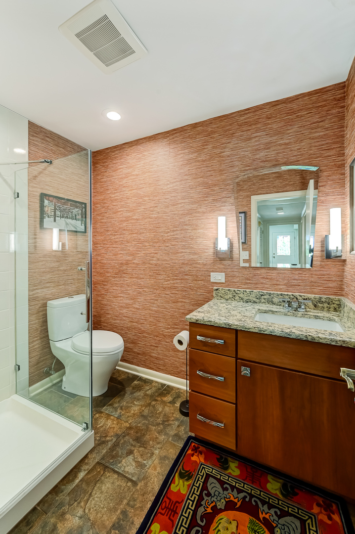 629 W Elm Street