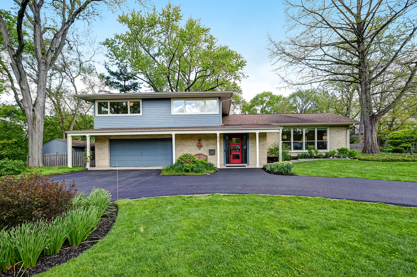 629 W Elm Street
