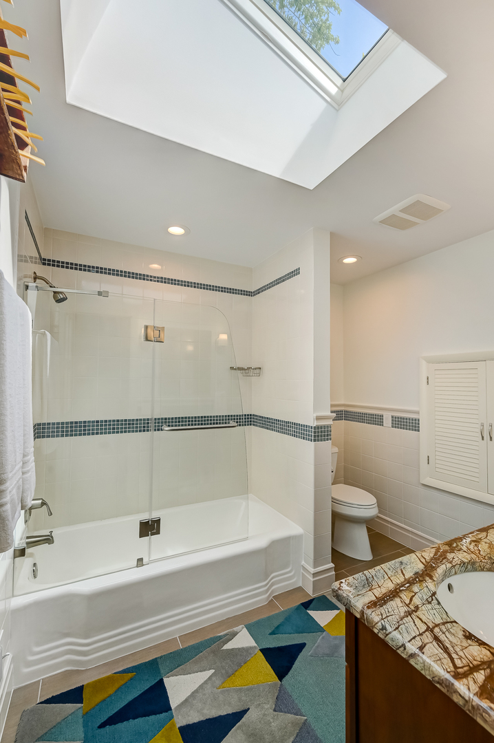 629 W Elm Street