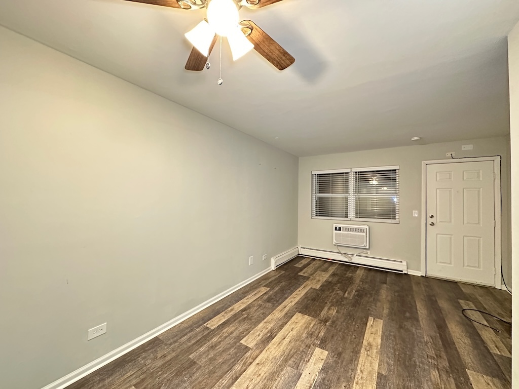 4543 N Dover Street Unit: 2C