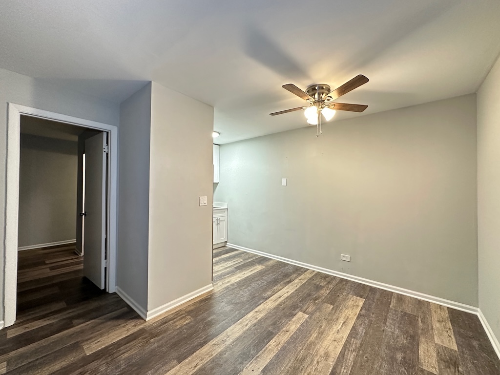 4543 N Dover Street Unit: 2C