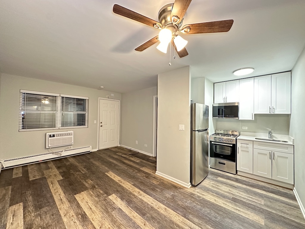 4543 N Dover Street Unit: 2C