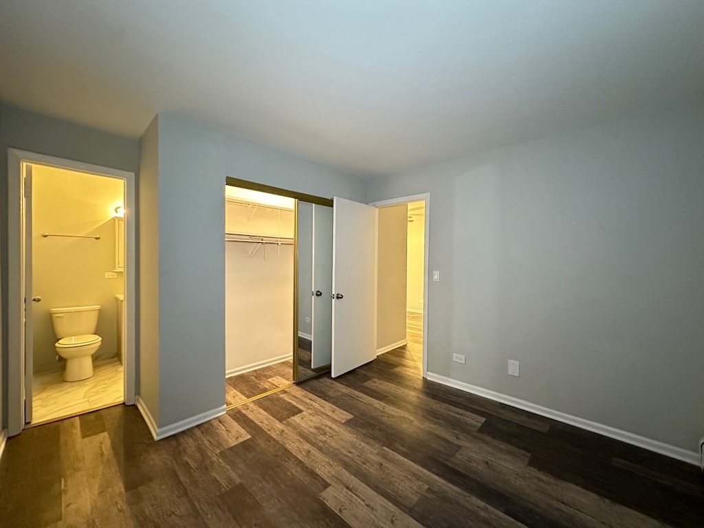 4543 N Dover Street Unit: 2C