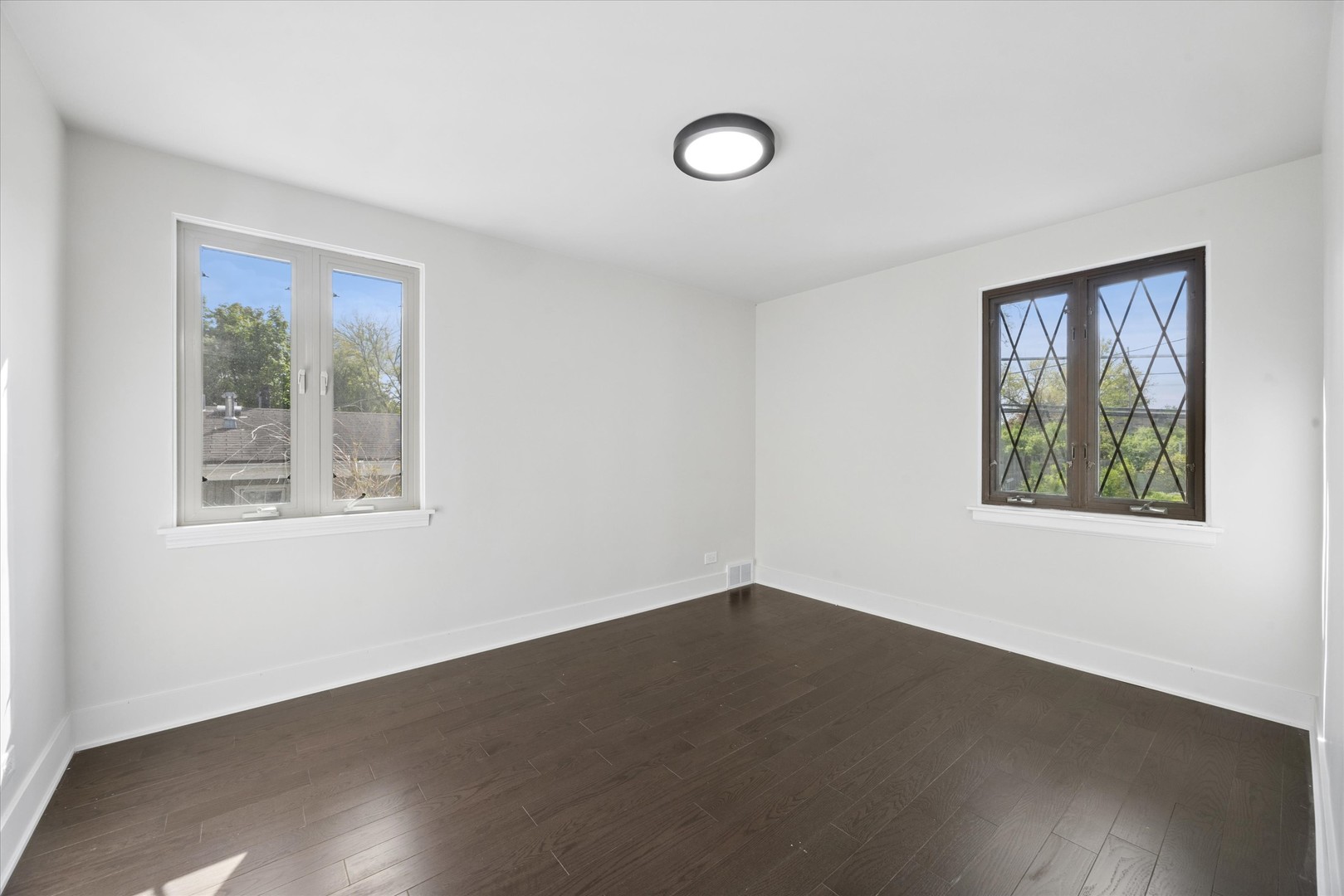 33 Chestnut Avenue