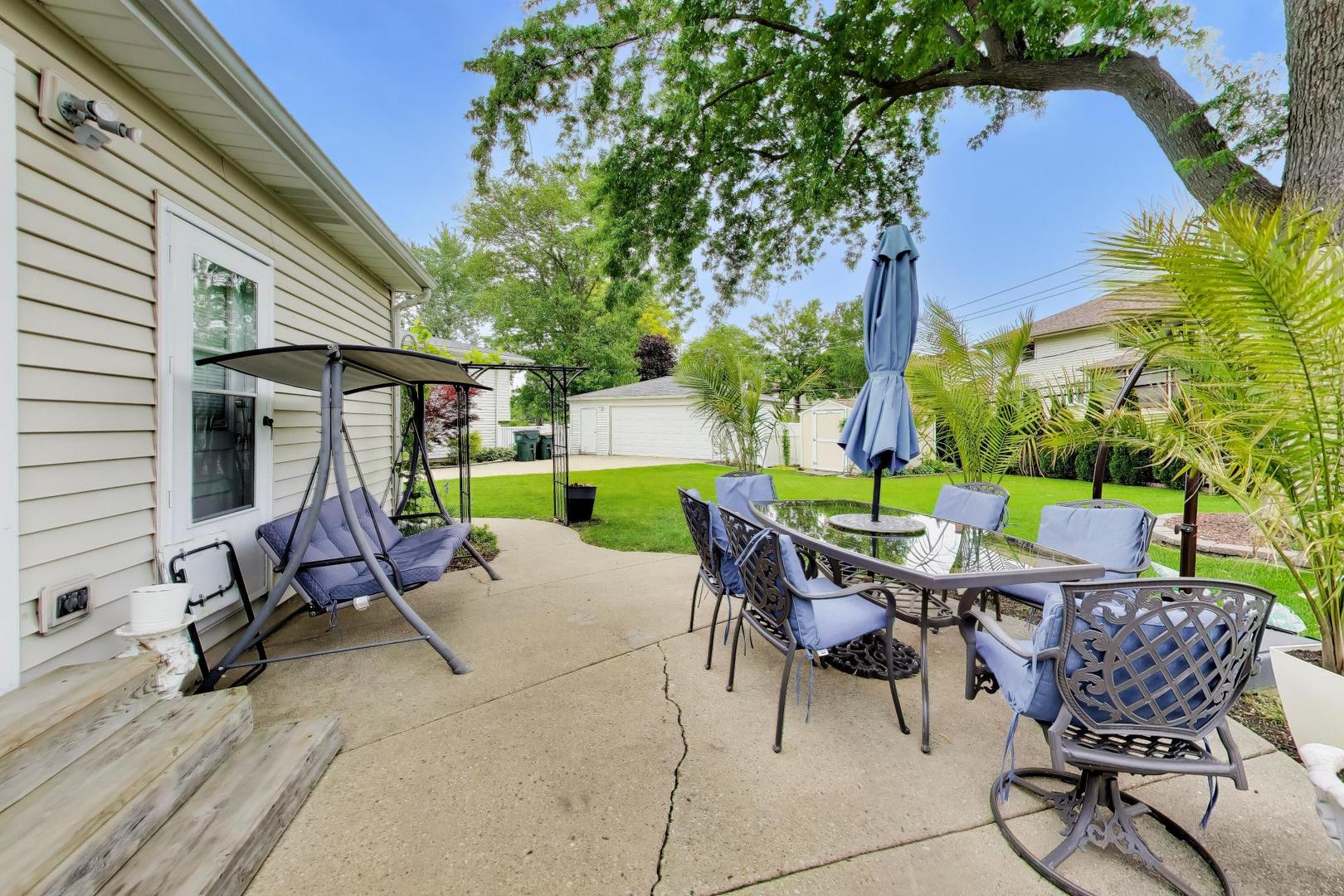 1316 W Plymouth Court