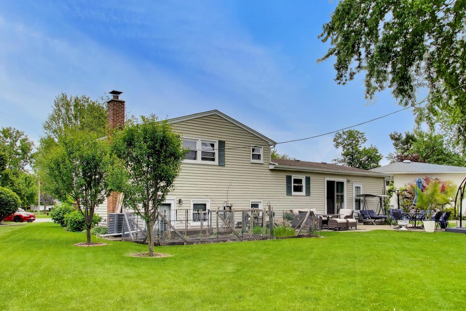 1316 W Plymouth Court