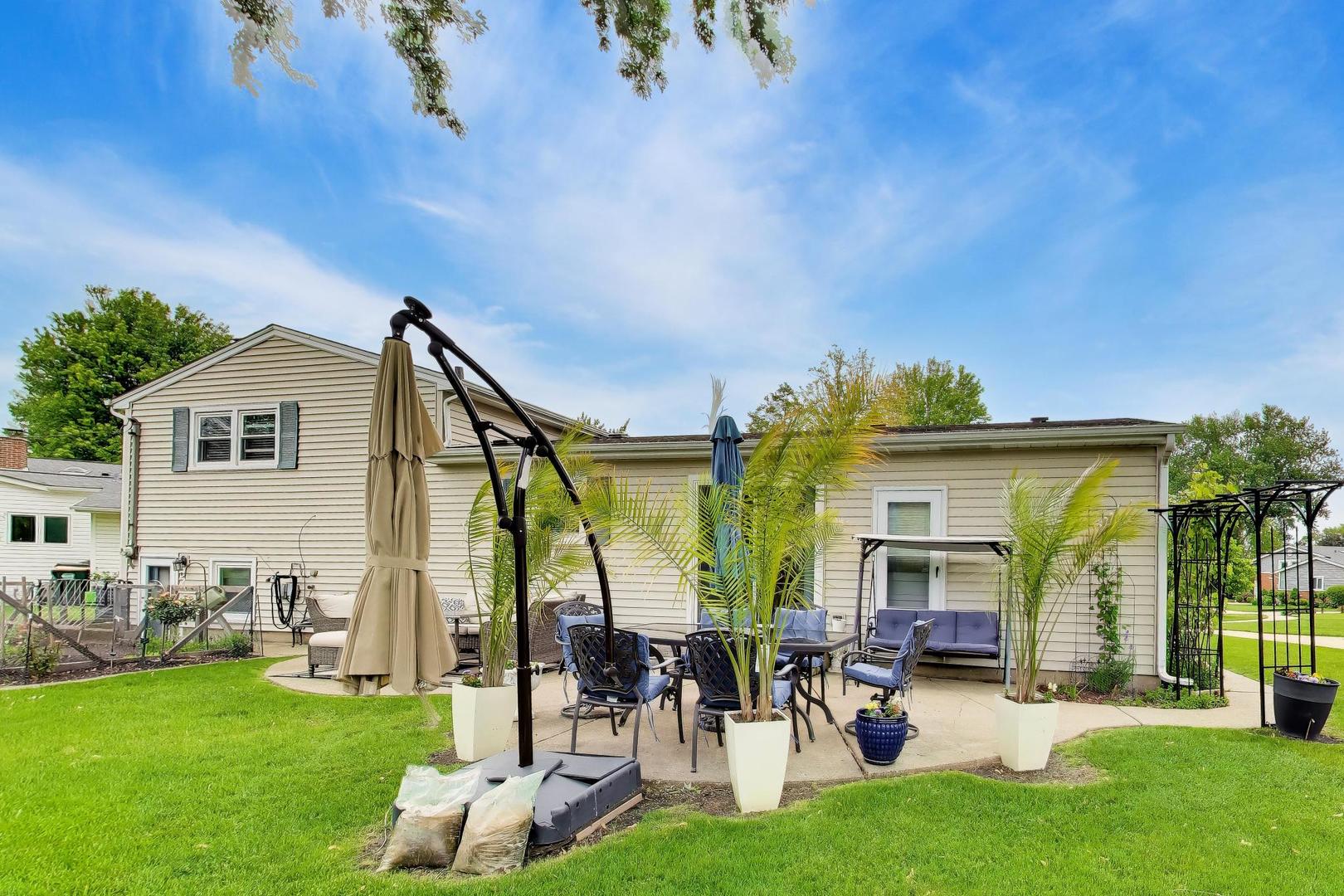 1316 W Plymouth Court