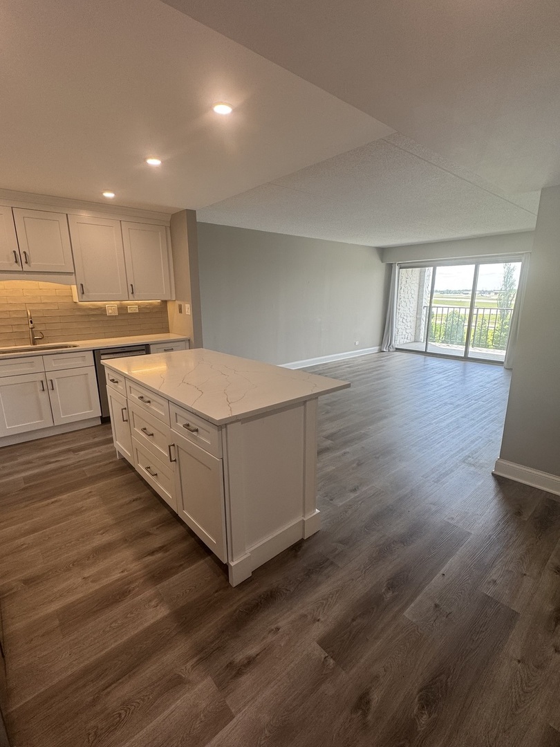 375 Plum Creek Drive Unit: 402