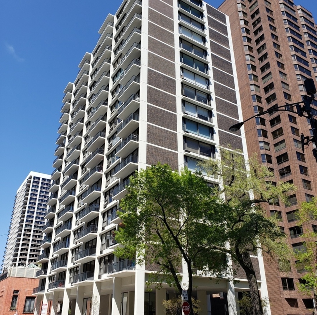 1400 N State Parkway Unit: 17E