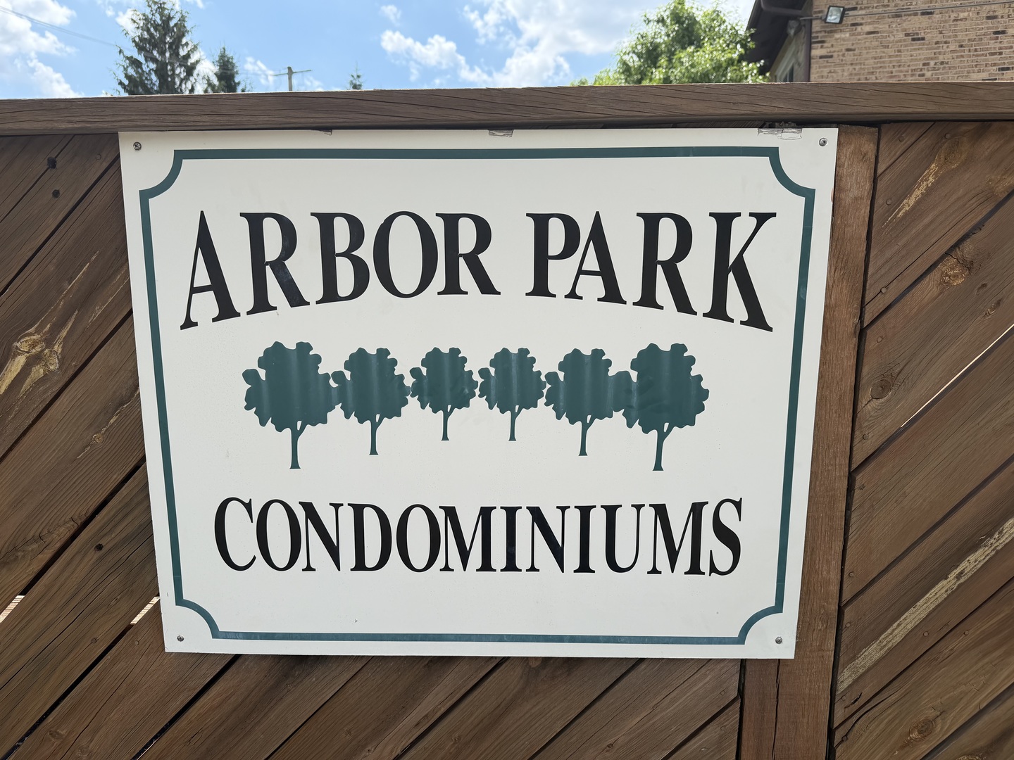 2200 Arbor Circle Unit: 1