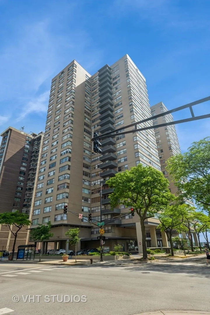 6301 N Sheridan Road Unit: 10r
