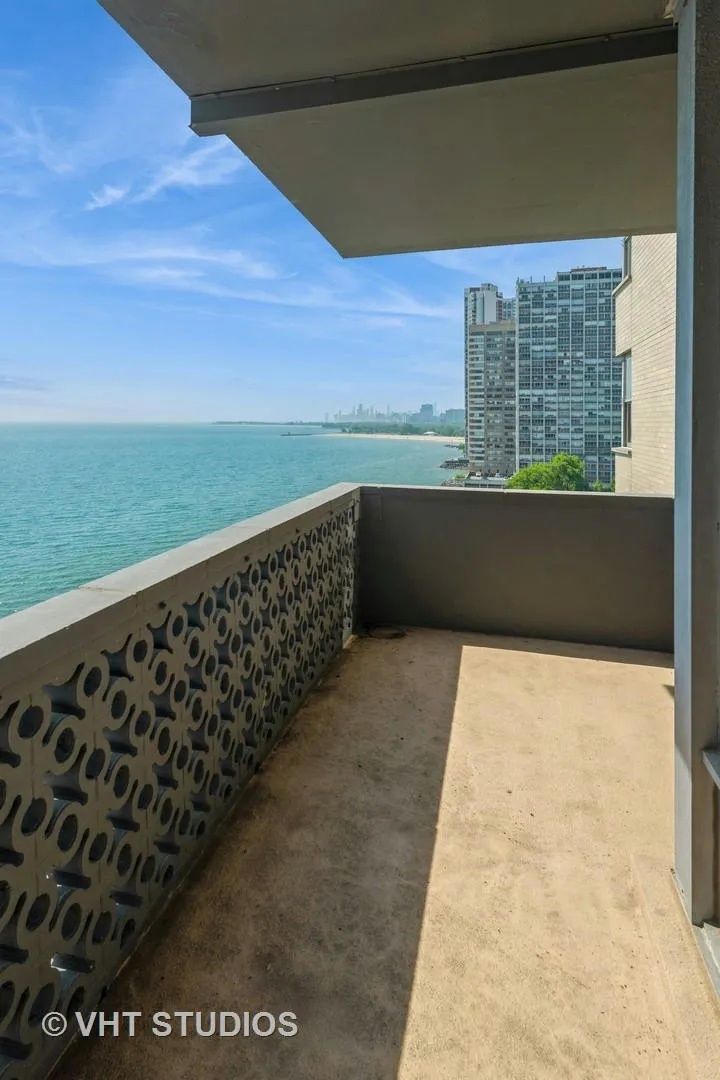 6301 N Sheridan Road Unit: 10r
