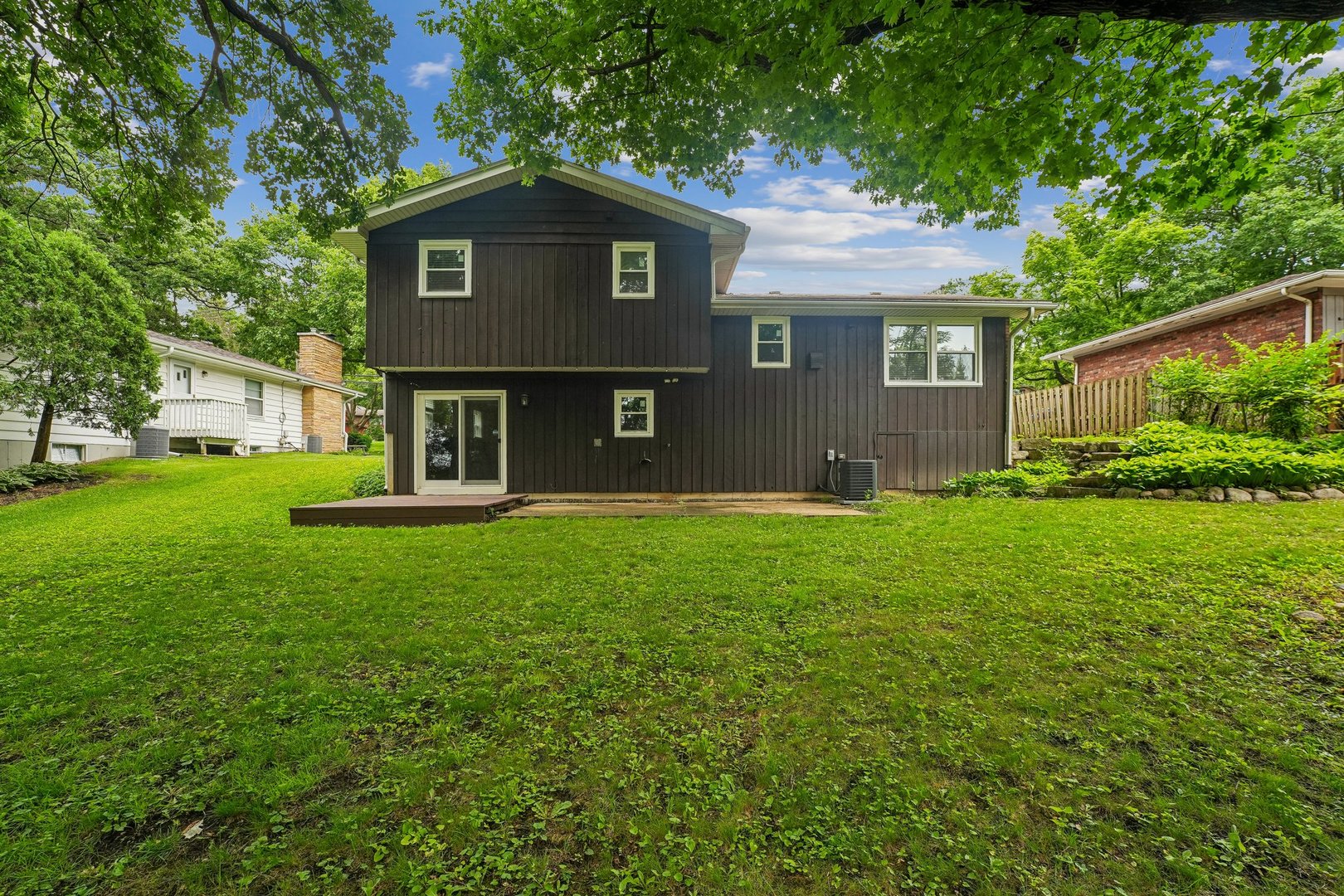 5112 Main Street