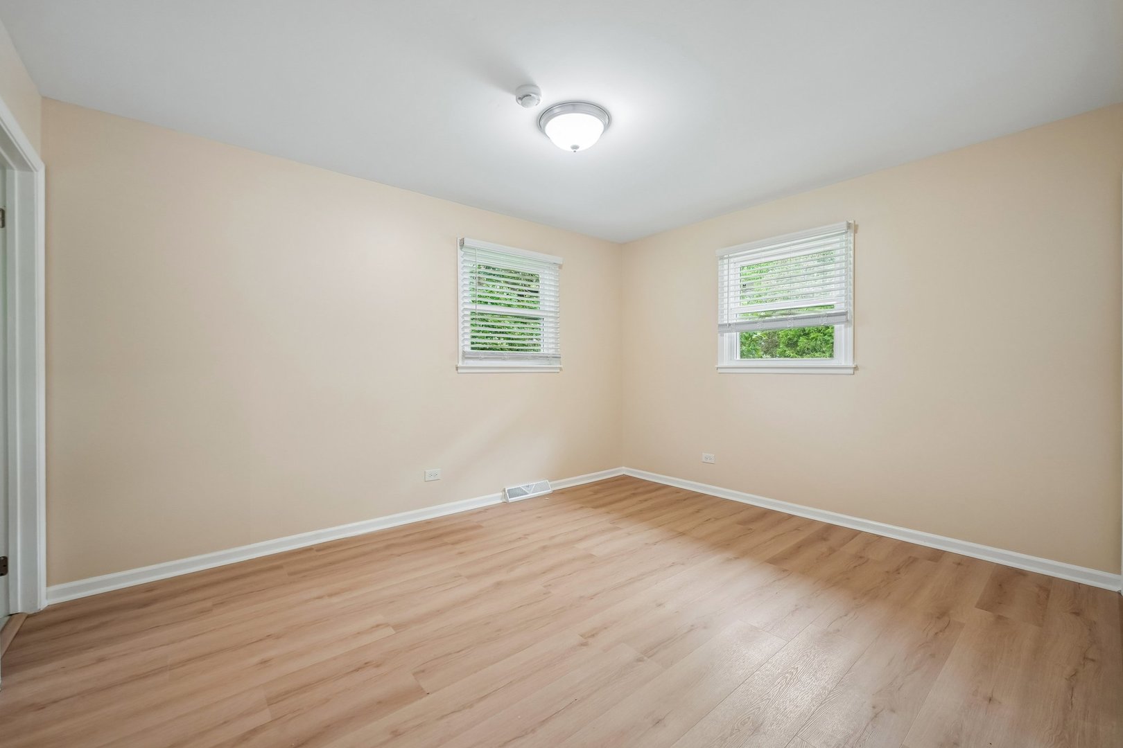 5112 Main Street