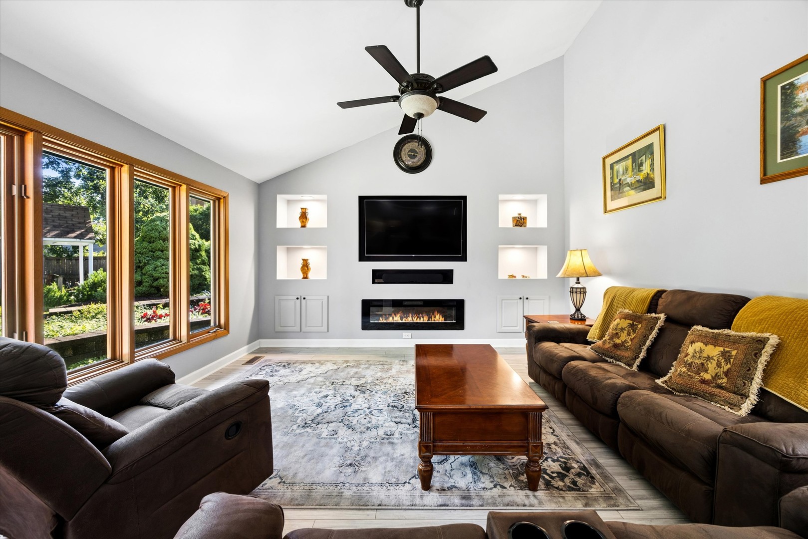 1153 Brighton Road