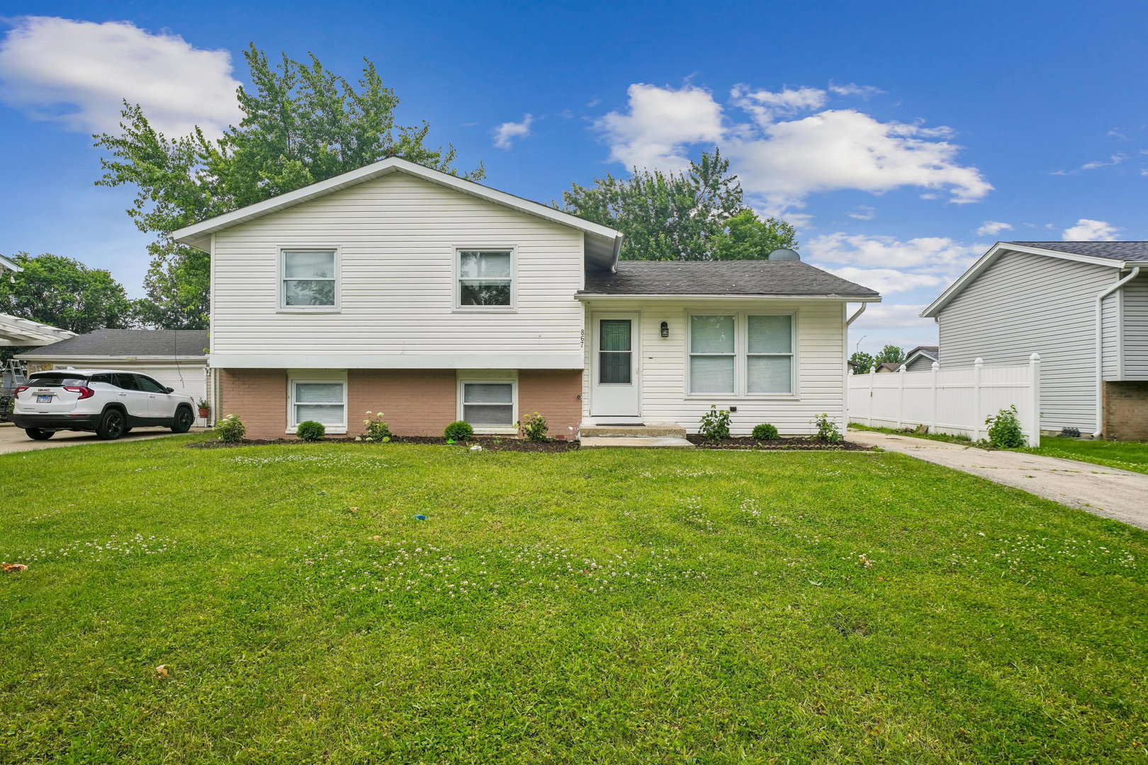 867 Harris Drive
