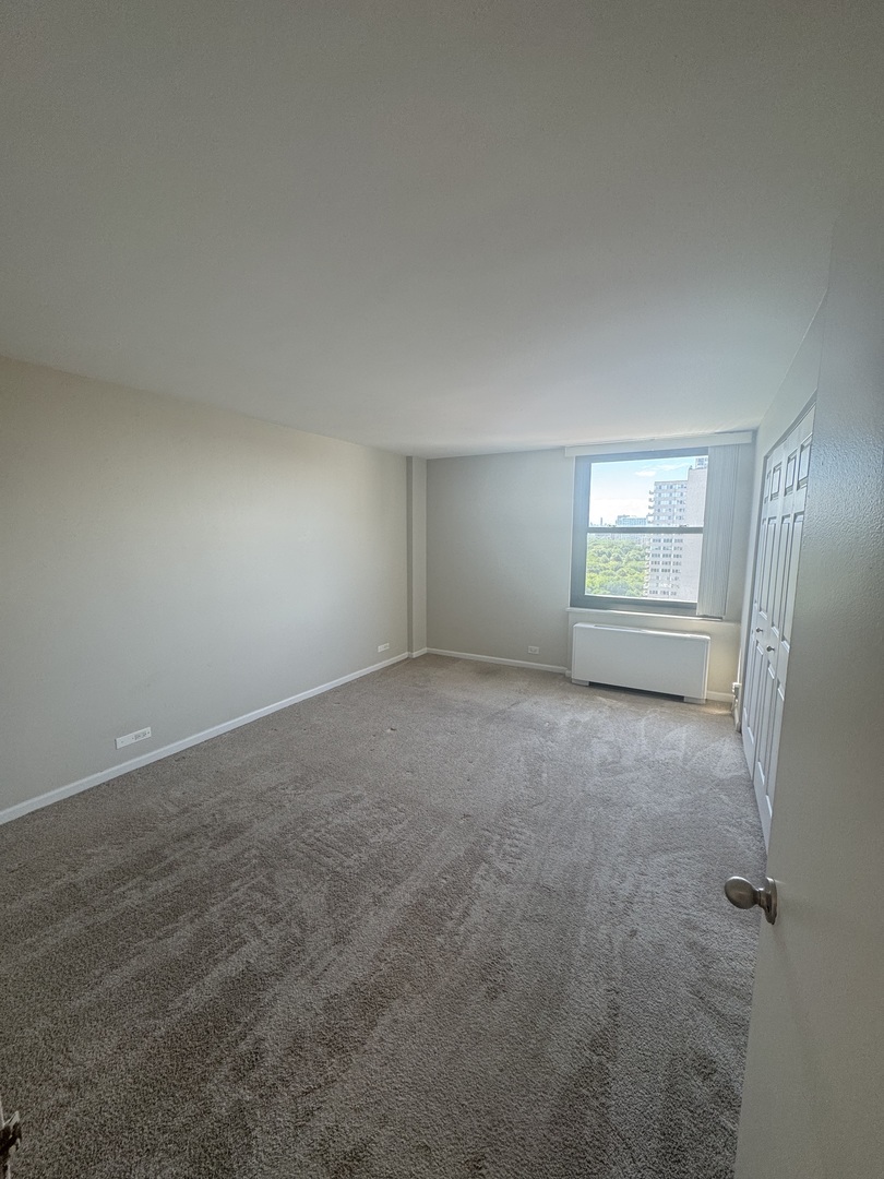 5701 N SHERIDAN Road Unit: 17S