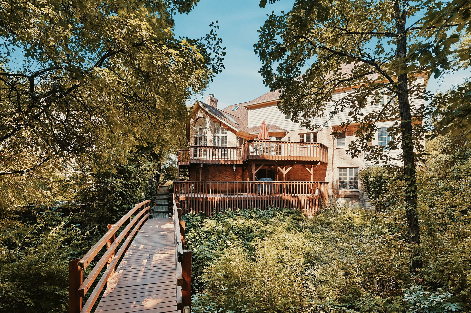 8701 LAKE RIDGE Drive