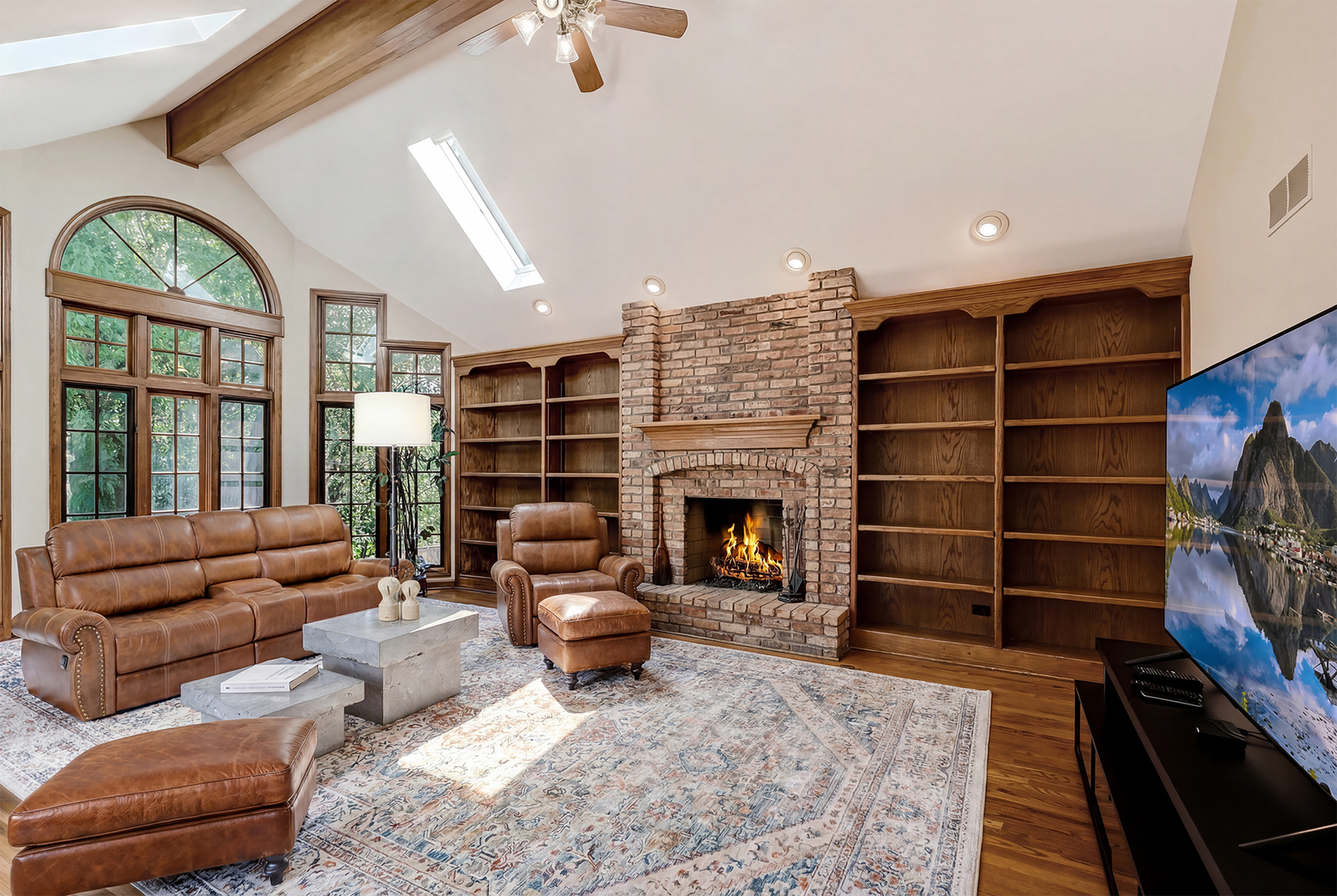 8701 LAKE RIDGE Drive